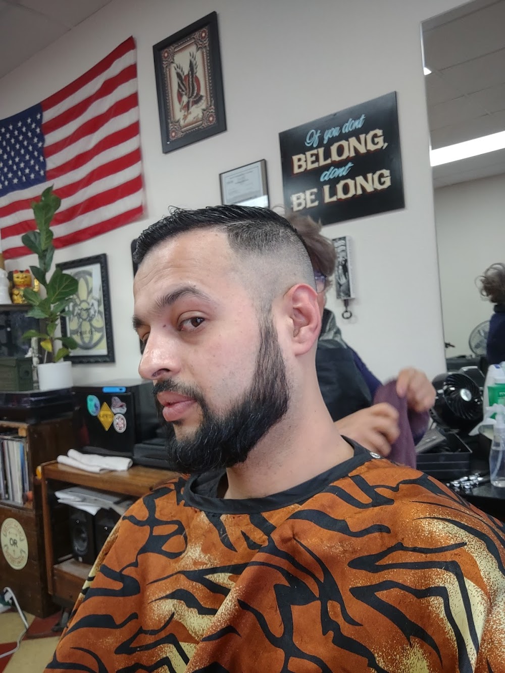 Monty’s Barbershop