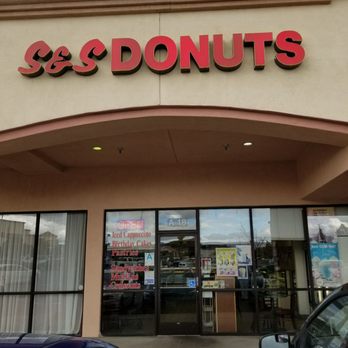 S & S Donut & Bake Shop – Newhall (Sierra Hwy)