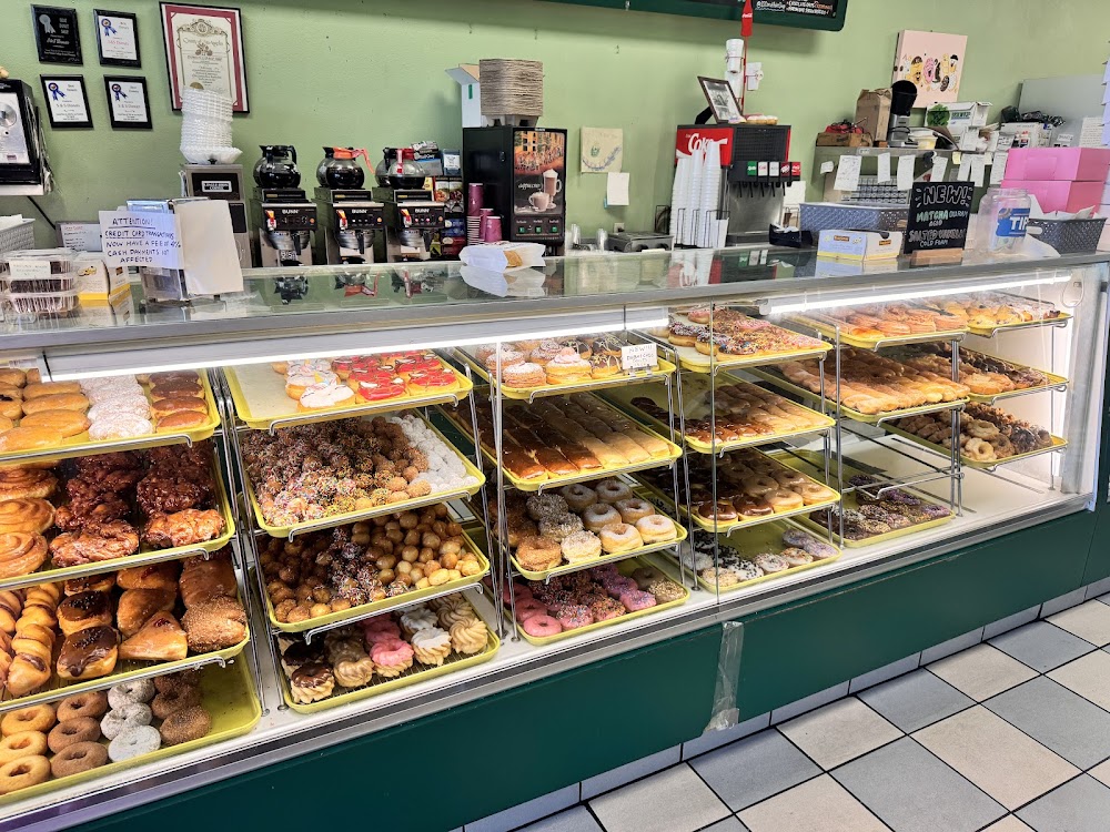 S & S Donuts & Bake Shop – Valencia